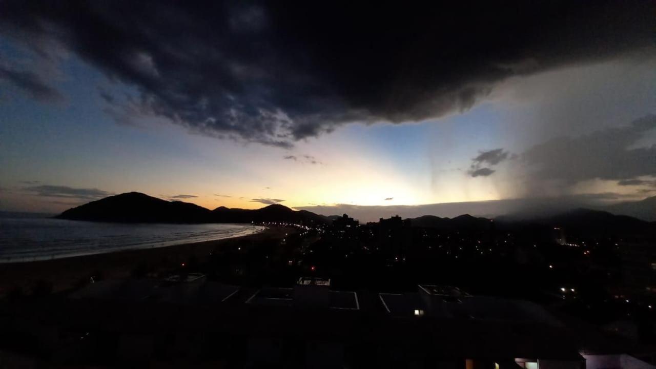 Home 8 I Apto Com Vista Para Mar بيرتيوغا المظهر الخارجي الصورة